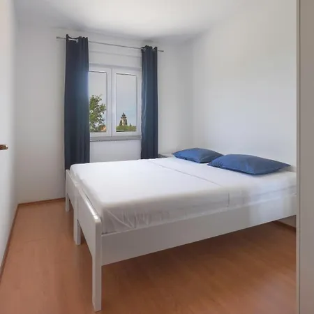 Karin Apartment Peroj